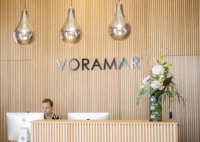 Отель Voramar