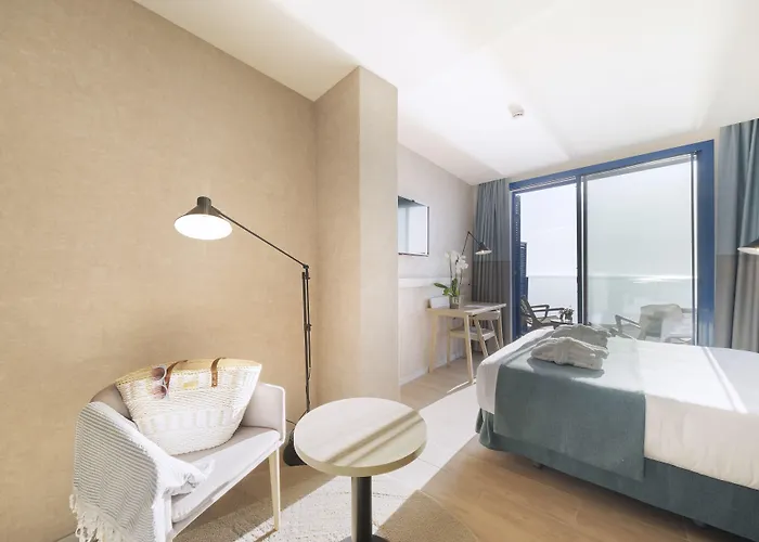 Отель Voramar 4*